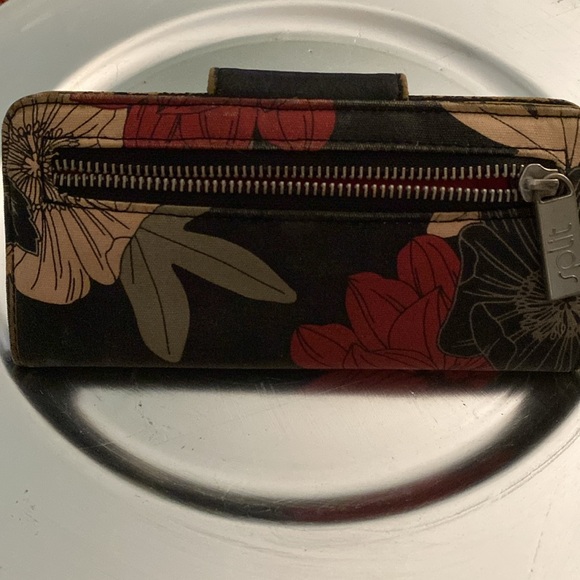 Wallet - Picture 2 of 7